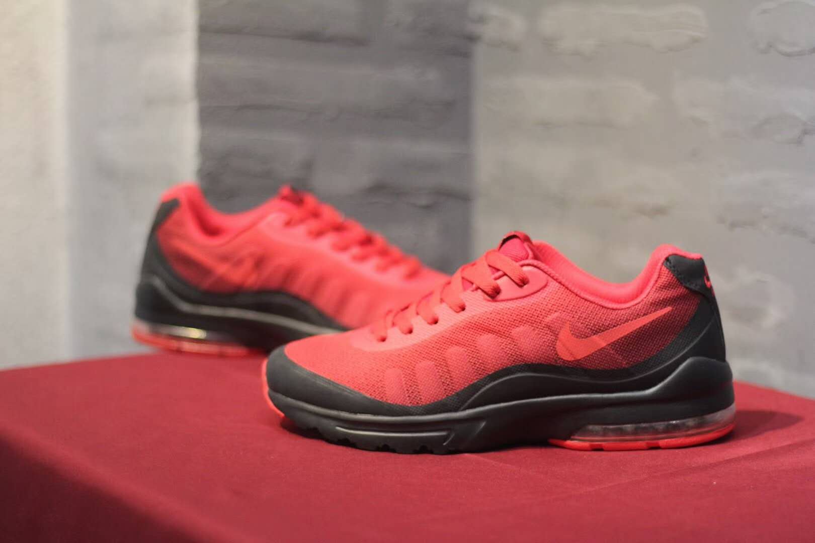 Men Nike Air Max Invigor Print 95 Red Black Shoes